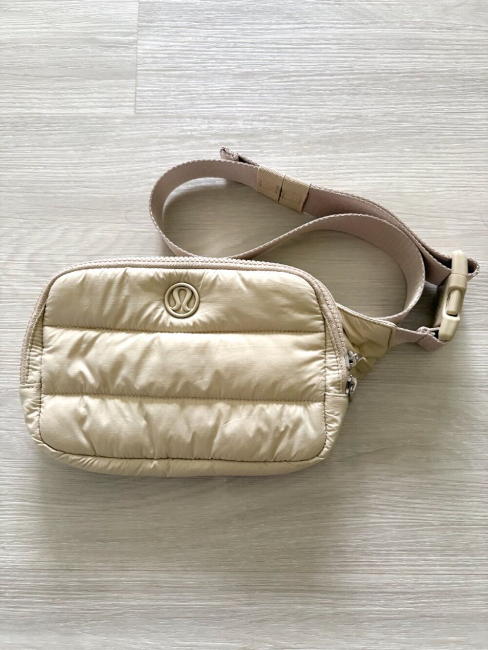 Lululemon Everywhere Wunder Puffer Belt Bag, Cream Crossbody Belt Bag